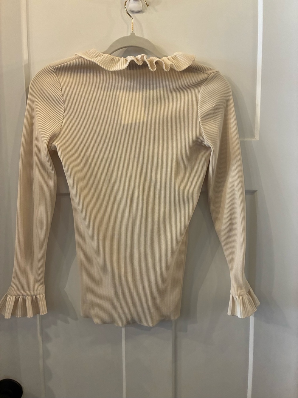 Cream Ruffle-Trim Ribbed Long Sleeve Top - Picture 4 of 4